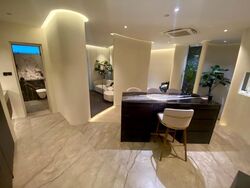 Hola Centre (D14), Office #621519451